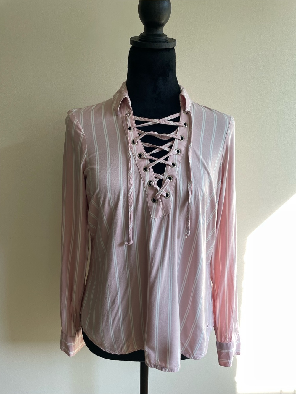 GUESS Pink Striped Lace Up Blouse Long Sleeve Rayon Collared Top Women’s S